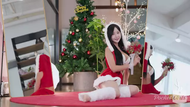 4K Enchanting Santa Girl on Crimson Carpet, Habin, 하빈, 포켓걸스